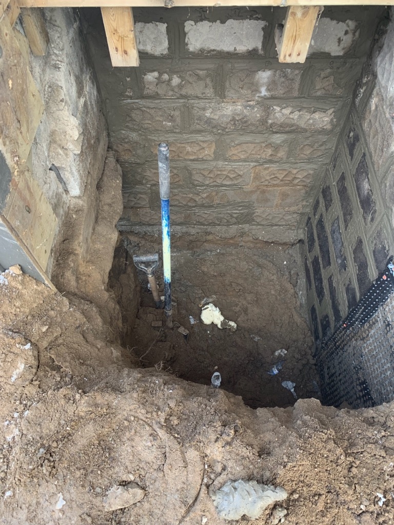 Liftlock Waterproofing | 581 Arndon Ave, Peterborough, ON K9J 4A9, Canada | Phone: (705) 868-8846