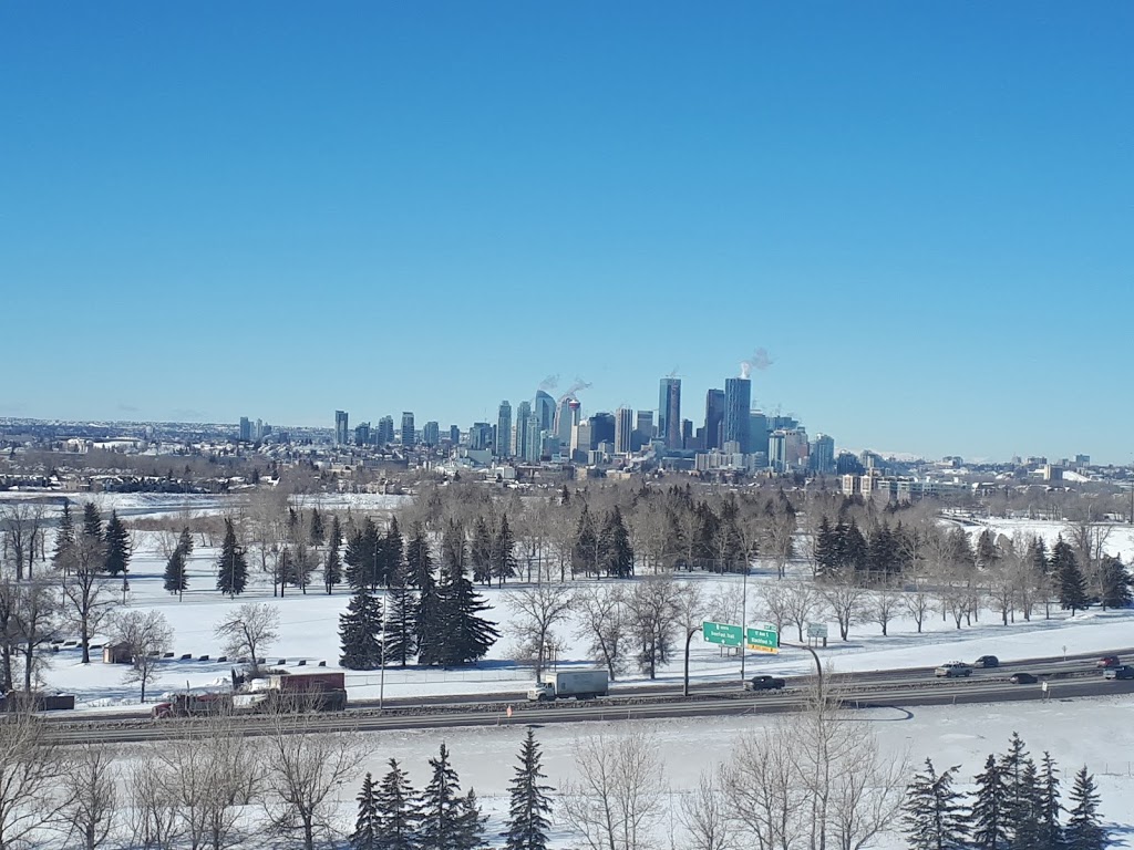 Southview View Deck | 2195-2359 26 St SE, Calgary, AB T2B, Canada