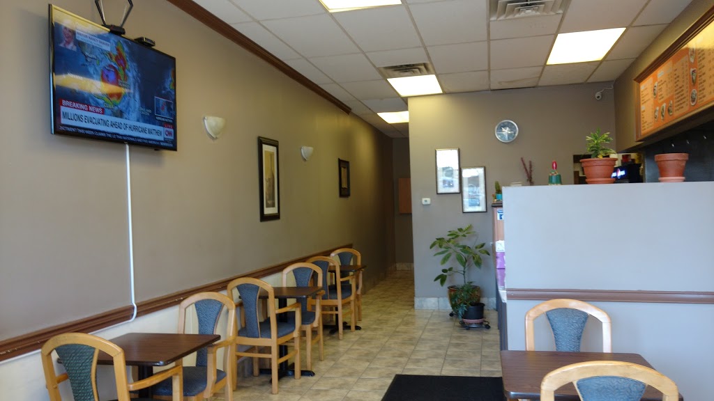 Gyros & Delights | 1173 Lauzon Rd, Windsor, ON N8S 3M9, Canada | Phone: (519) 944-7640