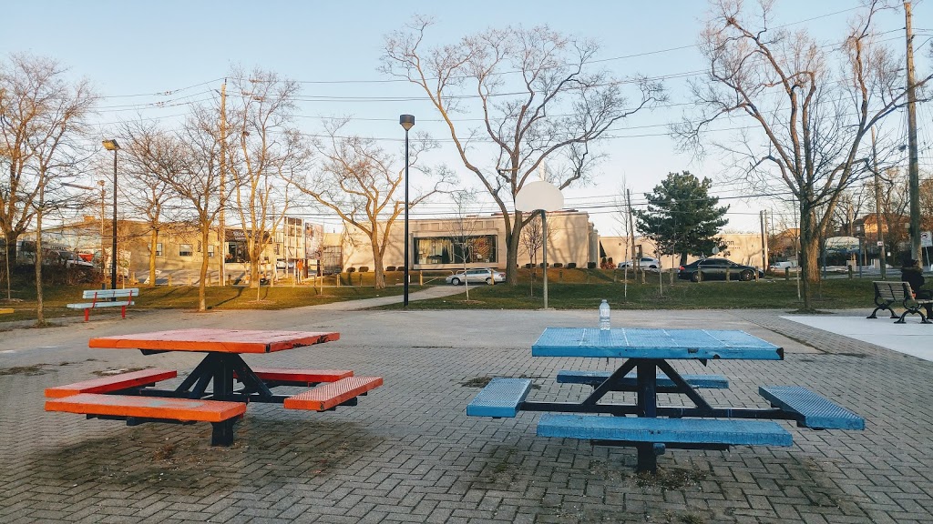Woodborough Park | Woodborough Park, Toronto, ON M6M, Canada | Phone: (416) 338-4386