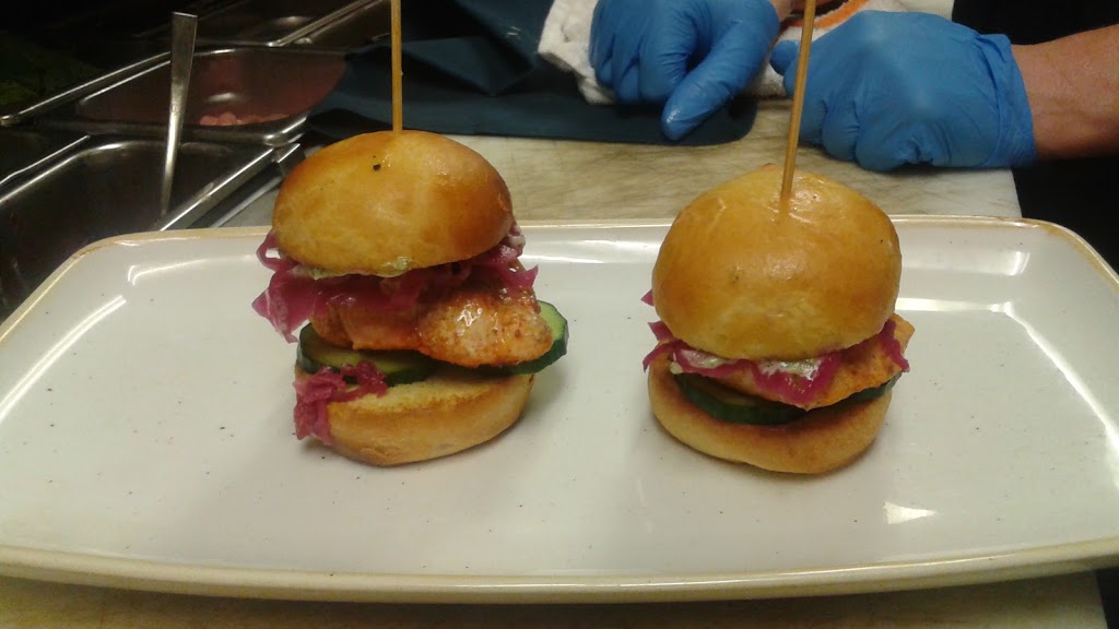 Pierside Kitchen | 9565 Semiahmoo Pkwy, Blaine, WA 98230, USA | Phone: (360) 318-2000