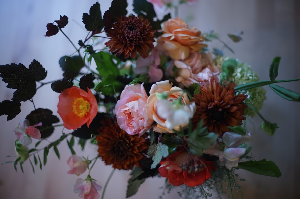 Roots and Shoots Flowers | 115 Chemin de la Beurrerie, Alcove, QC J0X 1A0, Canada | Phone: (613) 277-2757