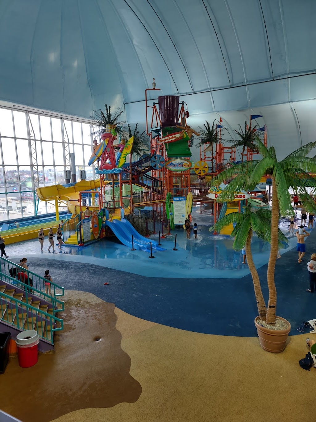 Fallsview Indoor Waterpark | 5685 Falls Ave, Niagara Falls, ON L2E 6W7, Canada | Phone: (905) 374-4444