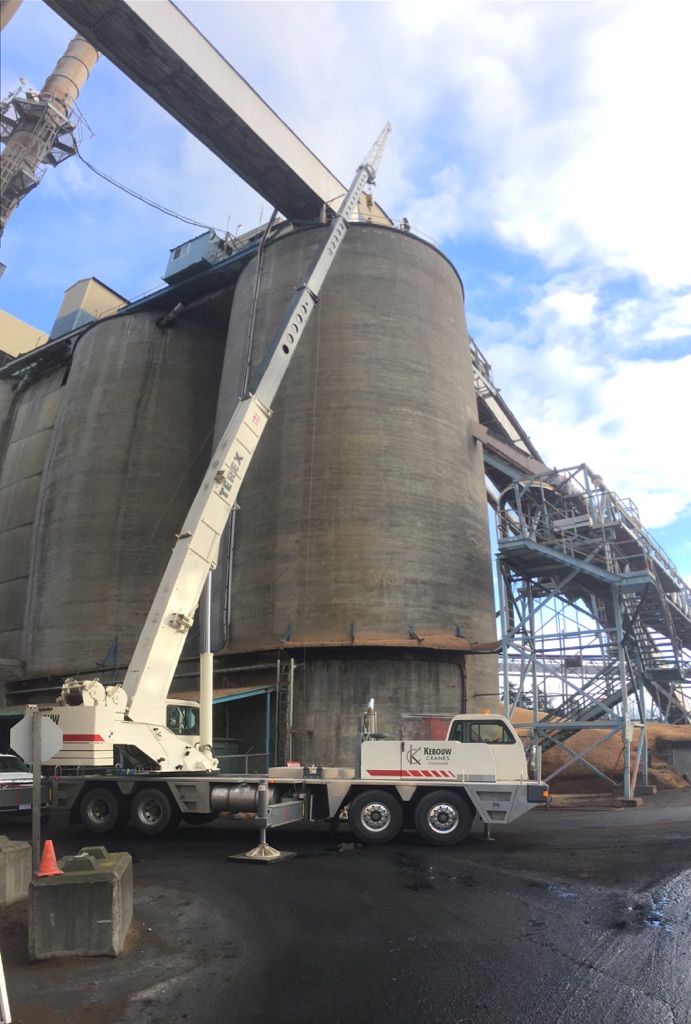 Kebouw Cranes Ltd | 12425 Arroyo Rd, Ladysmith, BC V9G 1J2, Canada | Phone: (250) 816-0428