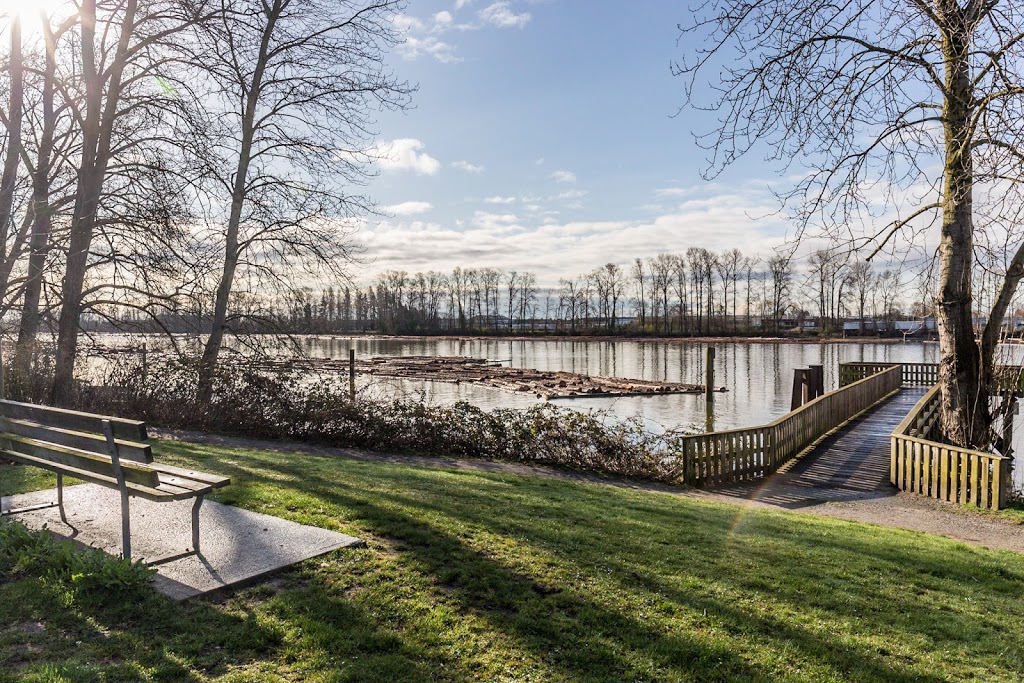 Gladstone-Riverside Park | 2500 East Kent Ave S, Vancouver, BC V5P 4X2, Canada | Phone: (604) 873-7000