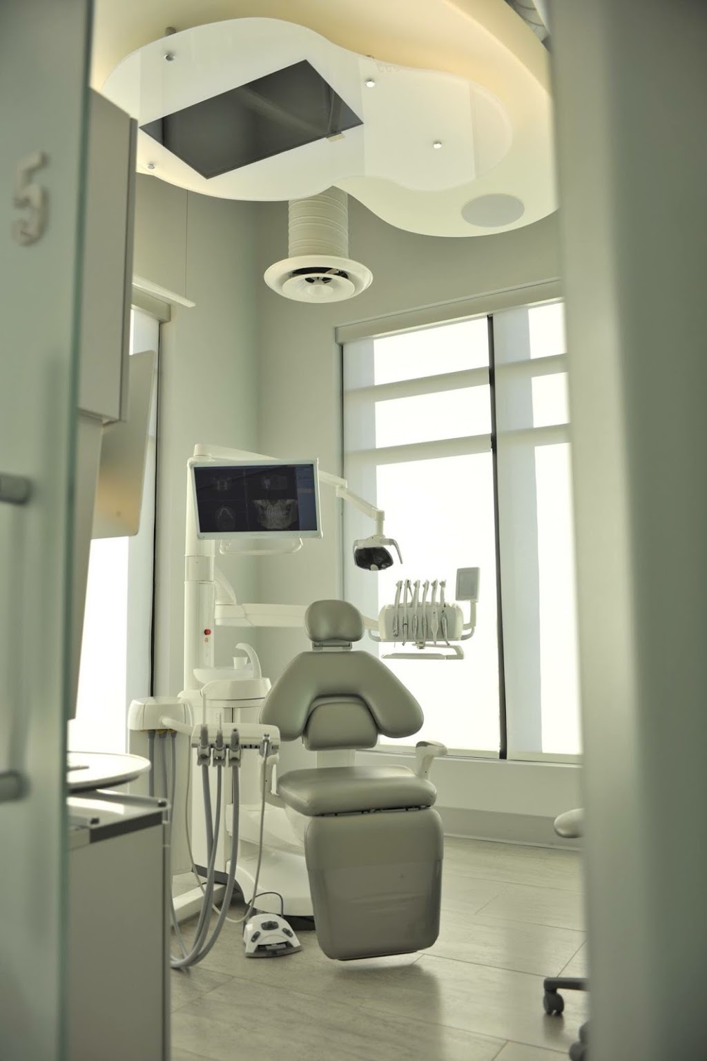 Aeir Dental | 722 85 St SW #411, Calgary, AB T3H 1S6, Canada | Phone: (403) 455-5087