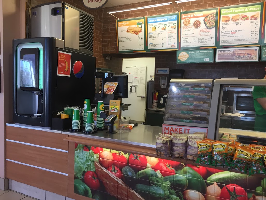 Subway | 430 Pine St, Waubaushene, ON L0K 2C0, Canada | Phone: (705) 538-0205
