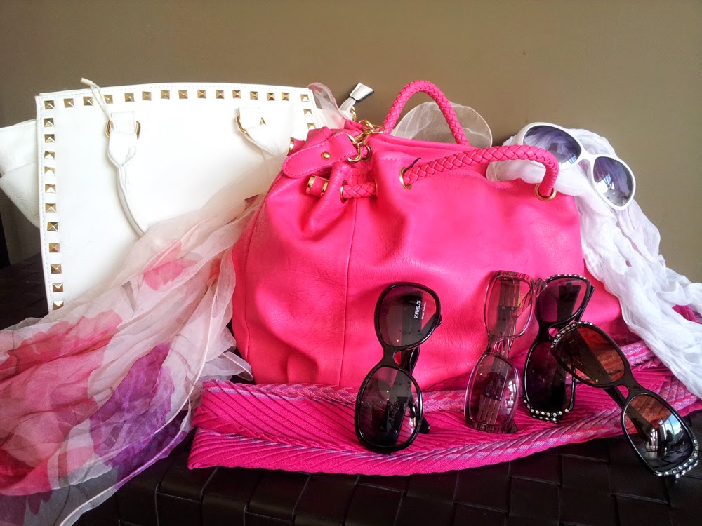 A Perfect Pinky | 15450 Yonge St, Aurora, ON L4G 0K1, Canada | Phone: (905) 713-1814