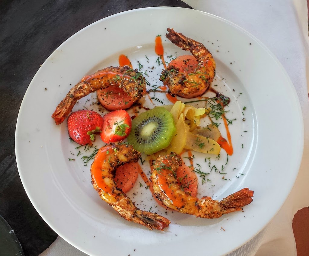 The Blue Heron Inn | 5521 Delta Rd, Sechelt, BC V0N 3A0, Canada | Phone: (604) 885-3847