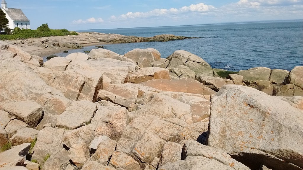 Résidence touristique La Bertrande | 490 Chem. de Port au Persil, Saint-Siméon, QC G0T 1X0, Canada | Phone: (418) 563-3041