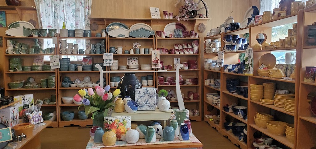 Vallance Pottery | 1521 Cariboo Hwy, Clinton, BC V0K 1K0, Canada | Phone: (250) 457-1563