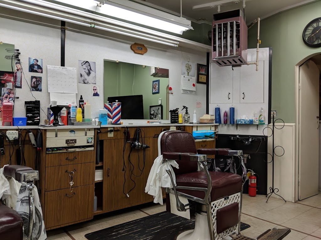 South Windsor Barbershop | 2983 Longfellow Ave, Windsor, ON N9E 2L3, Canada | Phone: (519) 966-2471