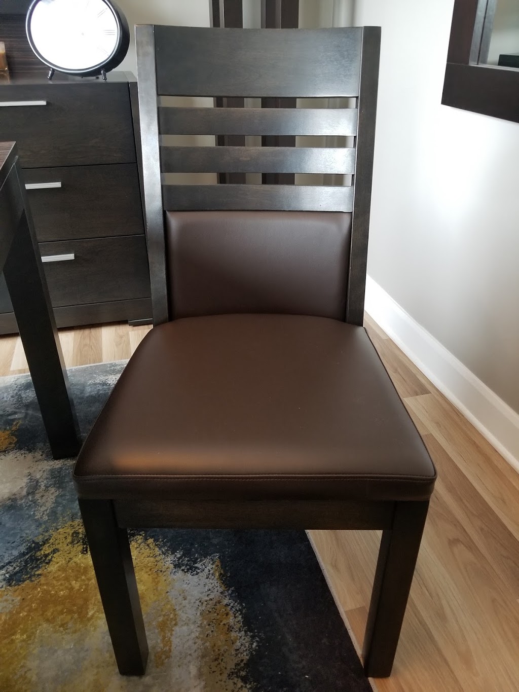 Atelier de Rembourrage Lanaudière | 702 Boulevard de lAnge Gardien N, LAssomption, QC J5W 1T4, Canada | Phone: (450) 589-8194