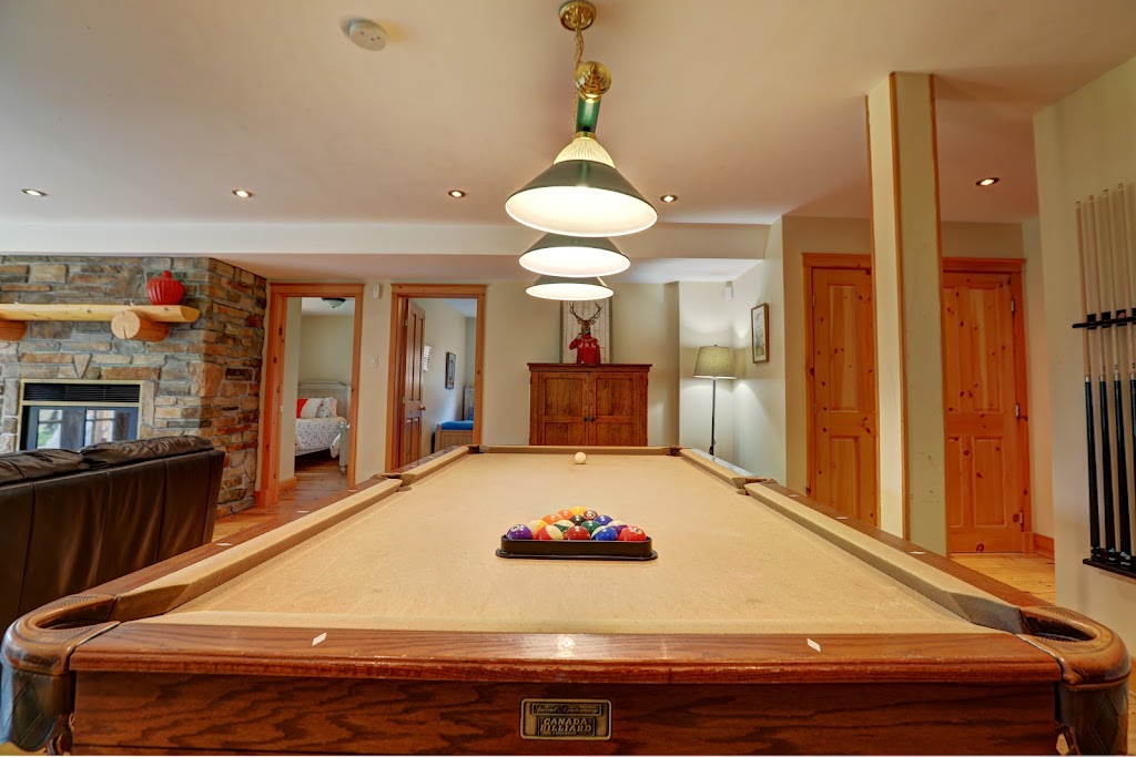 Chalet no. 84 by Fiddler Lake Resort® (Cerf-Deer) | 21 Chem. du Grand-Pic, Mille-Isles, QC J0R 1A0, Canada | Phone: (800) 721-0371