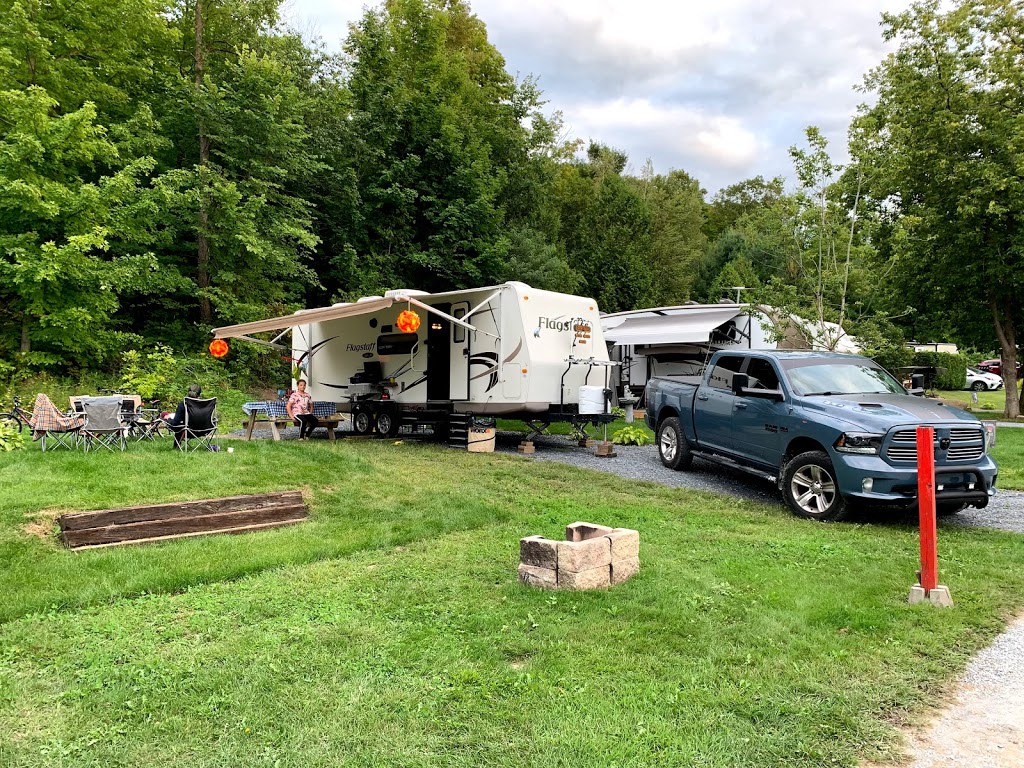Forêt De Freli Inc (La) | 40 Chemin des Bouleaux, Frelighsburg, QC J0J 1C0, Canada | Phone: (450) 298-5372