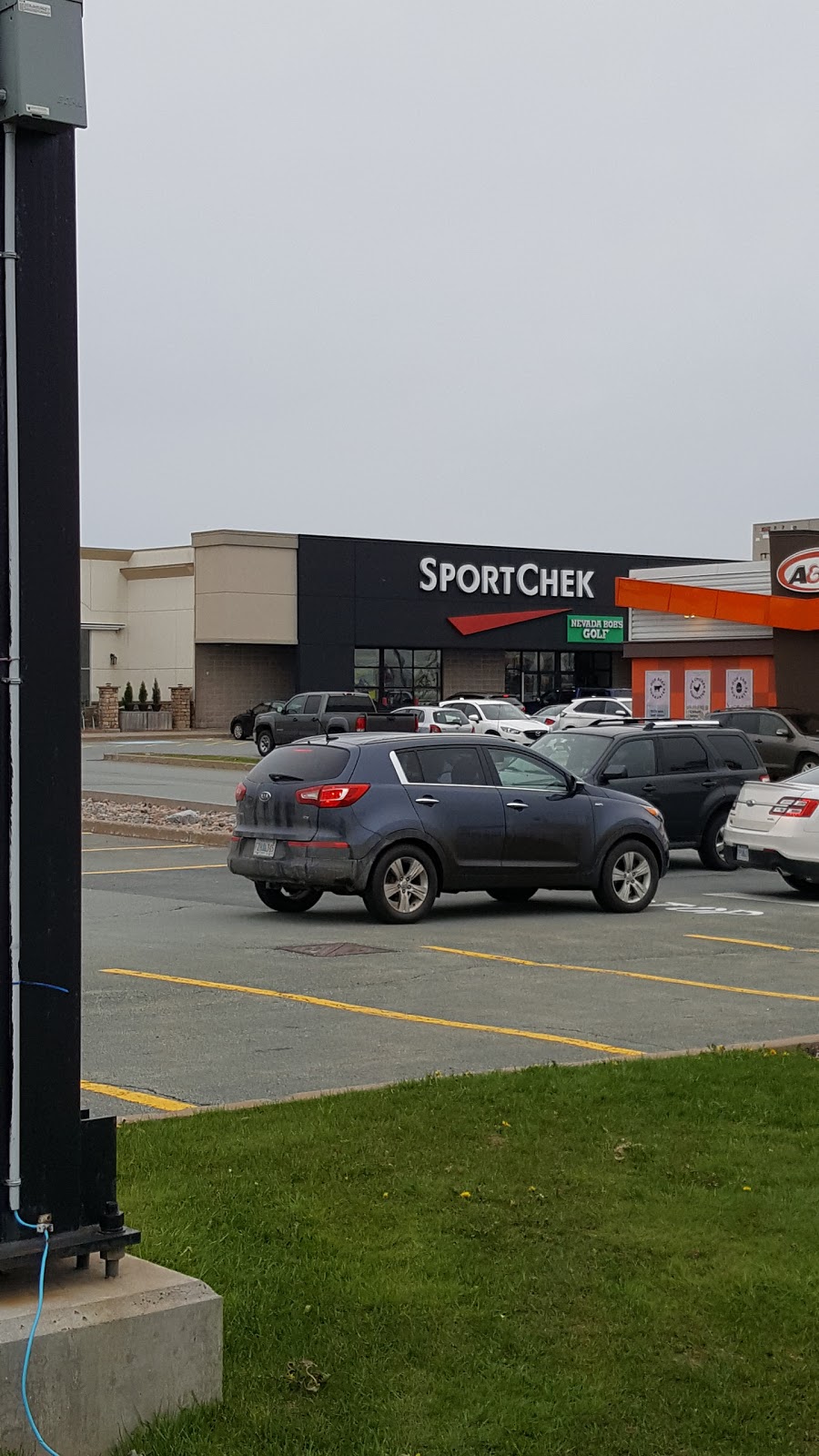 Sport Chek Bayers Lake | 215 Chain Lake Dr Unit F, Halifax, NS B3S 1C9, Canada | Phone: (902) 450-1014