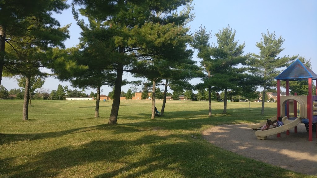 Thorncrest Park | 3295 Thorncrest Dr, Mississauga, ON L5L 4K6, Canada