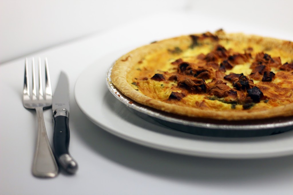 Chez Bernard | 407 Rue Principale SUITE 101, Saint-Sauveur, QC J0R 1R4, Canada | Phone: (450) 240-0000