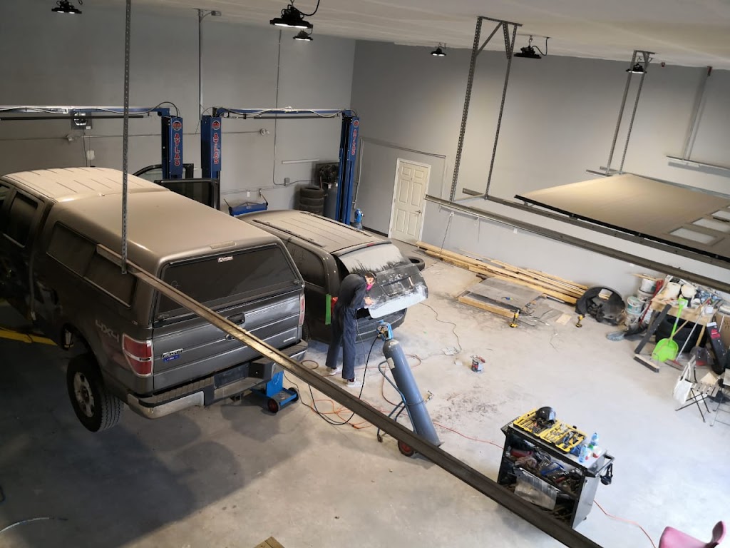 CAPITAL AUTO BODY & WELDING SHOP | 19 Lady Mary Way, Mount Uniacke, NS B0N 1Z0, Canada | Phone: (902) 817-5452