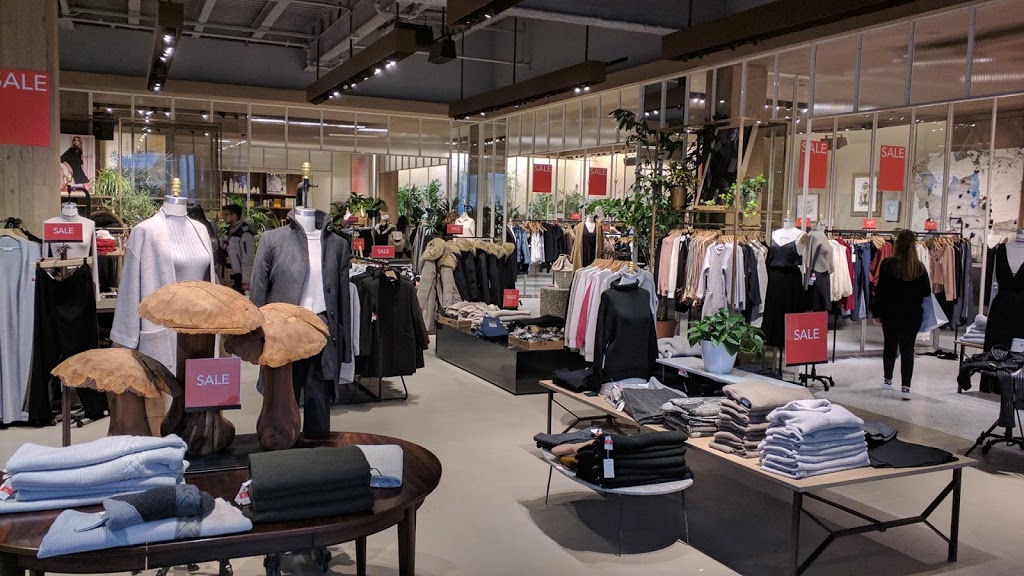 Aritzia | 3401 Dufferin St, North York, ON M6A 2T9, Canada | Phone: (416) 785-9758