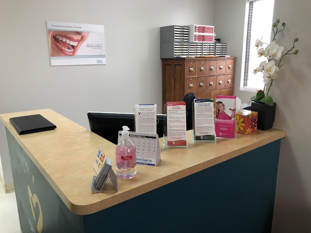 Mauricio Sandoval d.d. Denturologiste | 2424 Boul. Lapinière bureau 203, Brossard, QC J4Z 2K9, Canada | Phone: (450) 341-0128