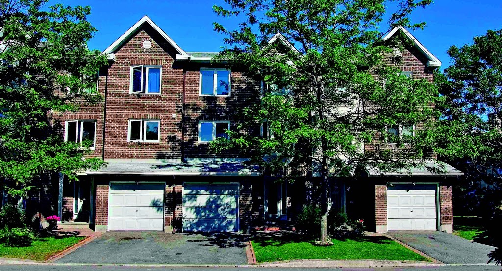 Aspen Village Townhomes | 1749 Aspenview Way, Orléans, ON K1C 6S4, Canada | Phone: (613) 424-1418