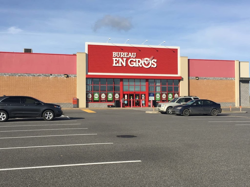 Bureau en Gros Candiac | 40 Rue de Strasbourg, Candiac, QC J5R 0B4, Canada | Phone: (450) 659-1012