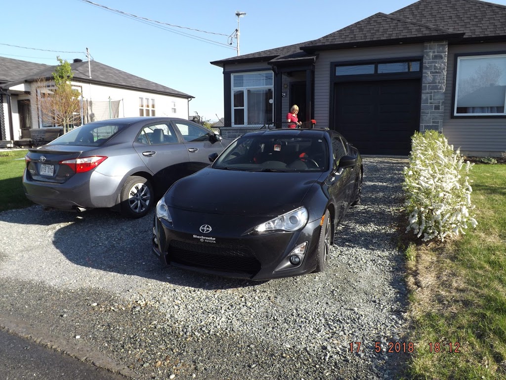 Petro-Canada | 3815 Rue College, Sherbrooke, QC J1M 0B8, Canada | Phone: (819) 569-7000