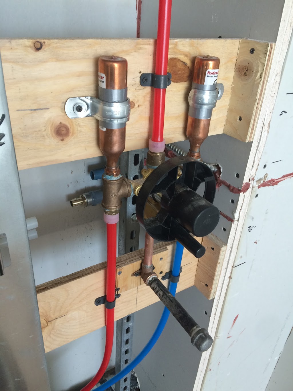 Plomberie Soltech | 2383 Rue Robidoux, LaSalle, QC H8N 1G6, Canada | Phone: (514) 222-4412