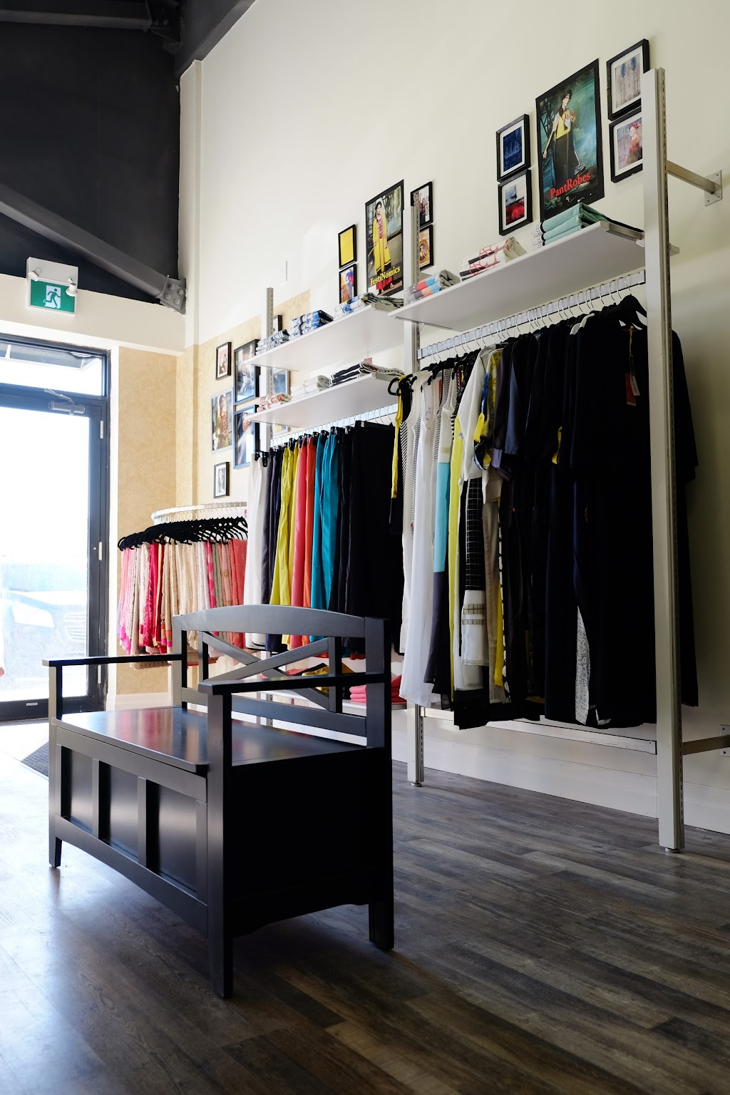 Gopikas | Town Centre, 5100 Erin Mills Pkwy, Mississauga, ON L5M 4Z5, Canada | Phone: (647) 870-6086