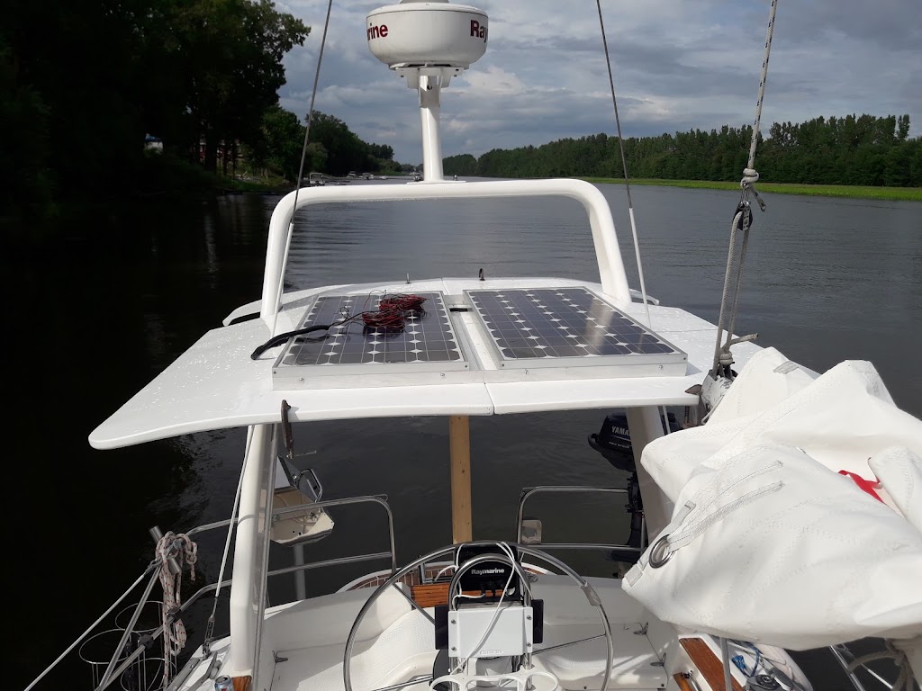 marina Le Bourg DEau | 845 Grande Côte, Berthierville, QC J0K 1A0, Canada | Phone: (514) 706-5252