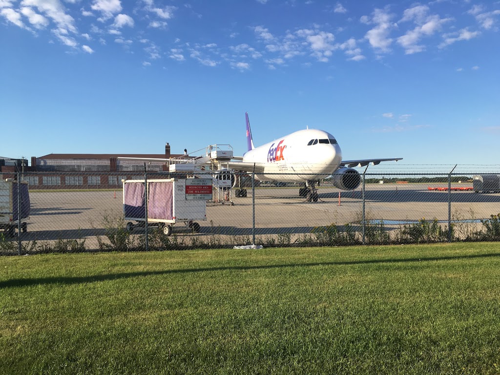 FedEx Ship Centre | 1950 Sargent Ave, Winnipeg, MB R3H 1C8, Canada | Phone: (800) 463-3339