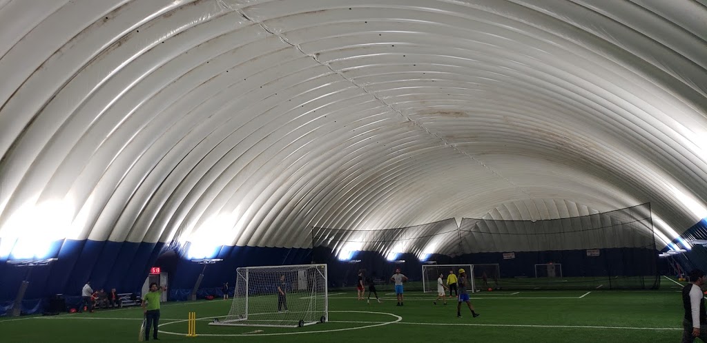 Campus Fieldhouse | 80 Conlin Rd, Oshawa, ON L1G 7W1, Canada | Phone: (905) 721-3122