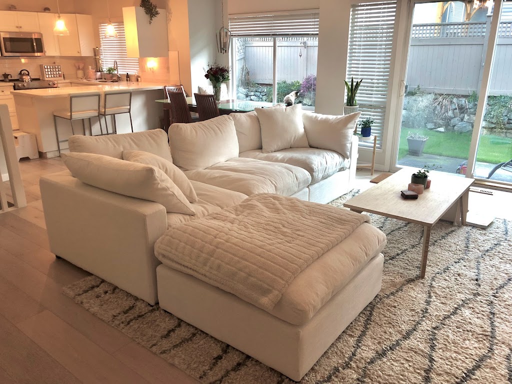 CouchHaus | 8161 201 St #8, Langley Twp, BC V2Y 4J1, Canada | Phone: (604) 330-1855