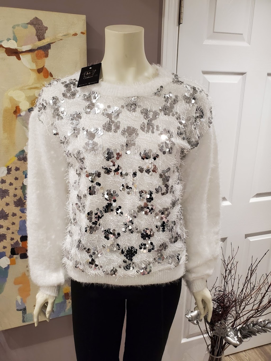 RS Couture | 702 Hamilton Crescent, Milton, ON L9T 6B2, Canada | Phone: (905) 962-7110