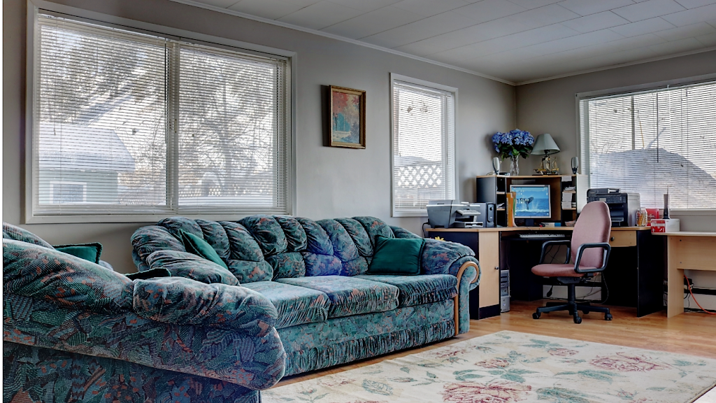 Deerview Lodge & Cabins | 398 BC-3, Princeton, BC V0X 1W0, Canada | Phone: (250) 295-0106
