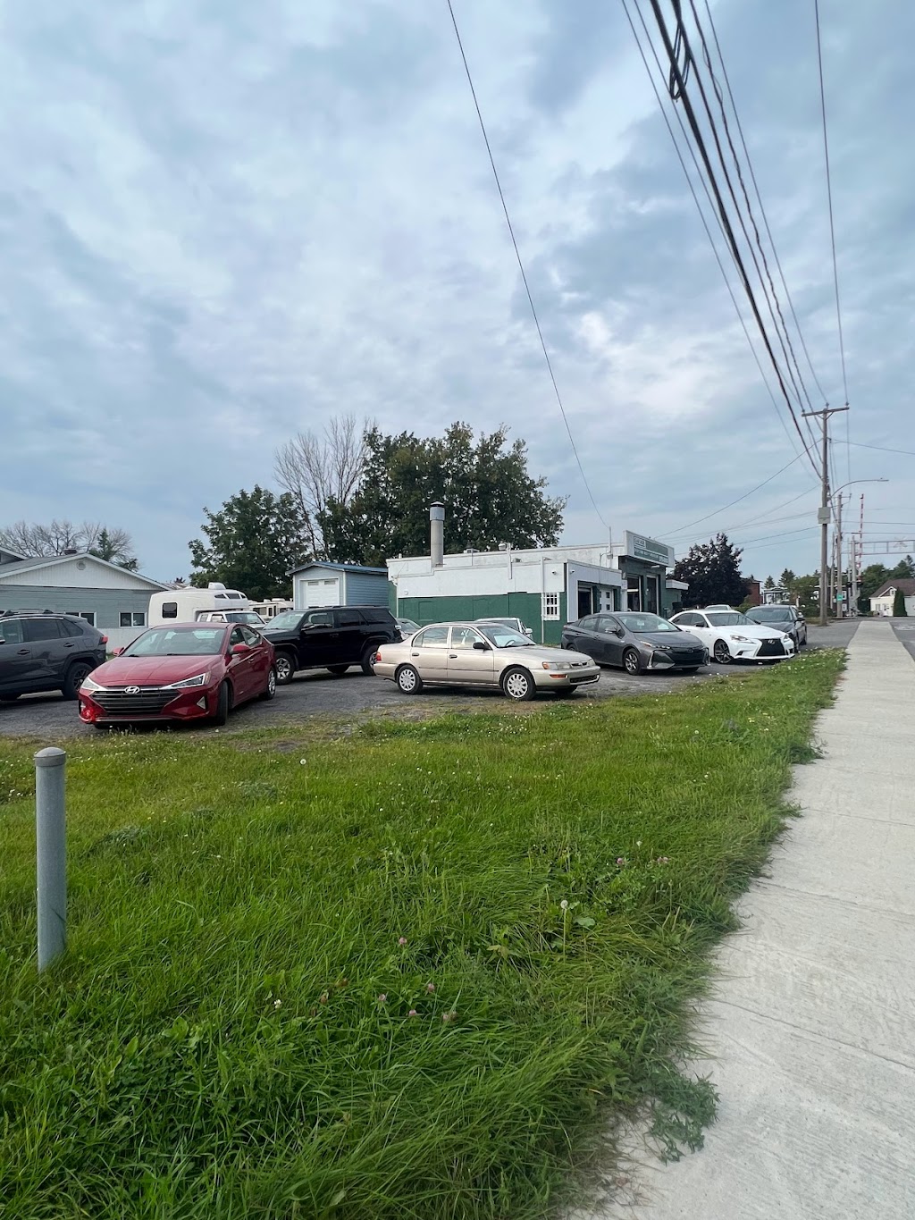 Garage John | 35 Rue Fabre, Salaberry-de-Valleyfield, QC J6S 4K6, Canada | Phone: (450) 373-2802