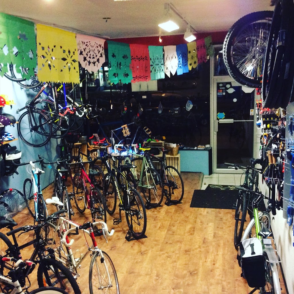 PitStop Bikes Victoria | 1014 Cook St, Victoria, BC V8V 3Z5, Canada | Phone: (778) 440-3750