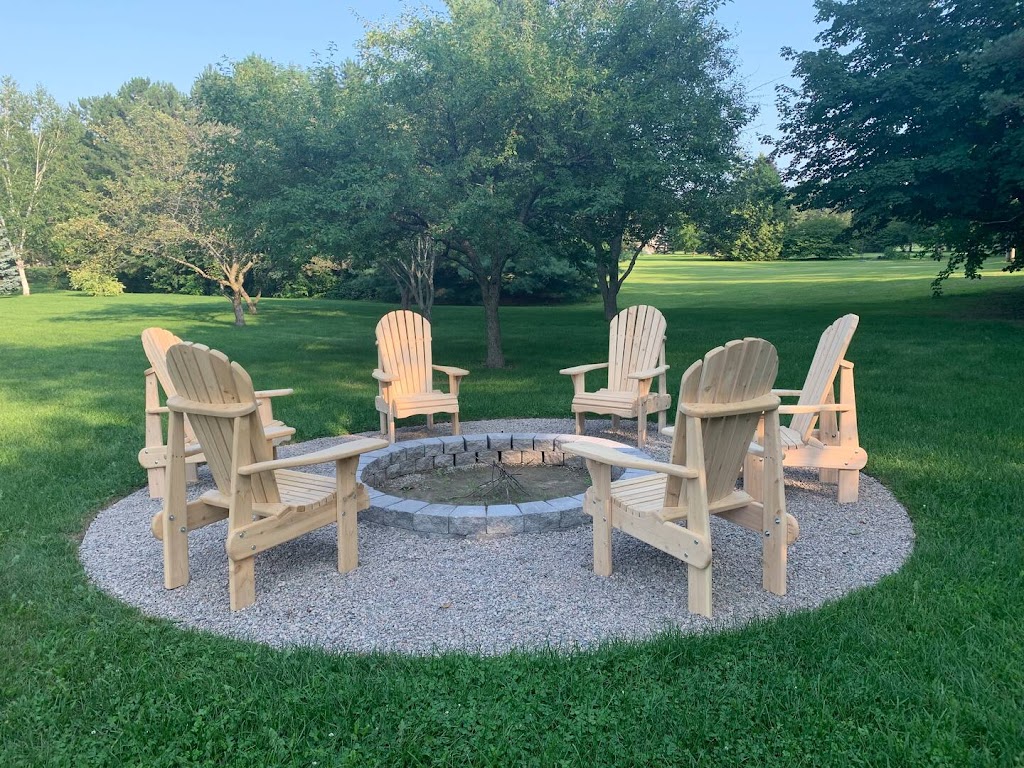 Tudor Pines Bed and Breakfast | 21400 Brunon Ave, Seagrave, ON L0C 1G0, Canada | Phone: (905) 922-5526
