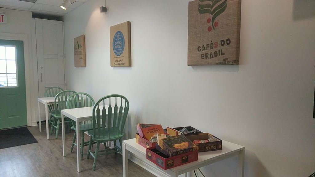 Green Apple Coffee House | 162 West St, Port Colborne, ON L3K 4E1, Canada | Phone: (905) 834-7528