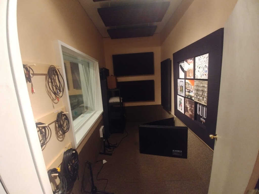 Summit School of Guitar Building | Goodyear Rd, Qualicum Beach, BC V9K 2A3, Canada | Phone: (250) 757-9903