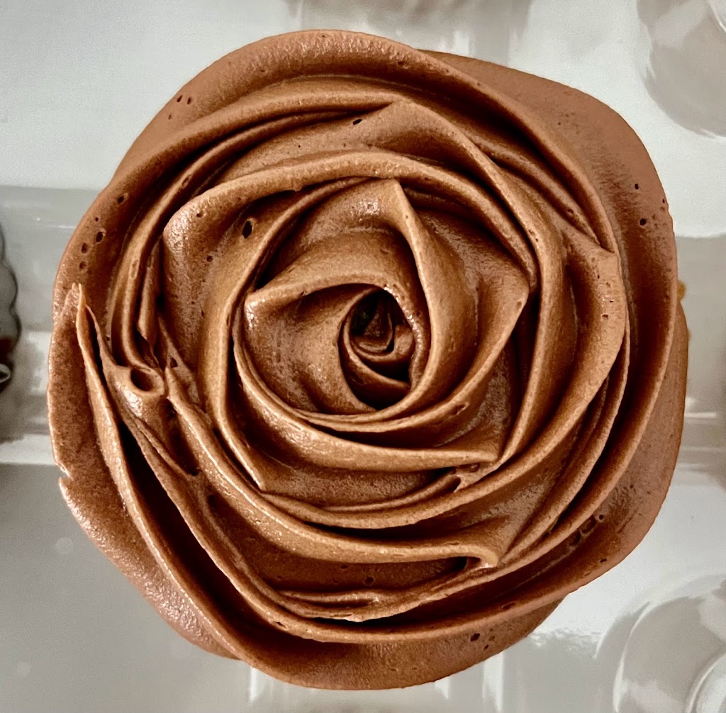 Hawt Diggaty Cakes | 2417 30 St SW, Calgary, AB T3E 2L9, Canada | Phone: (403) 741-2359