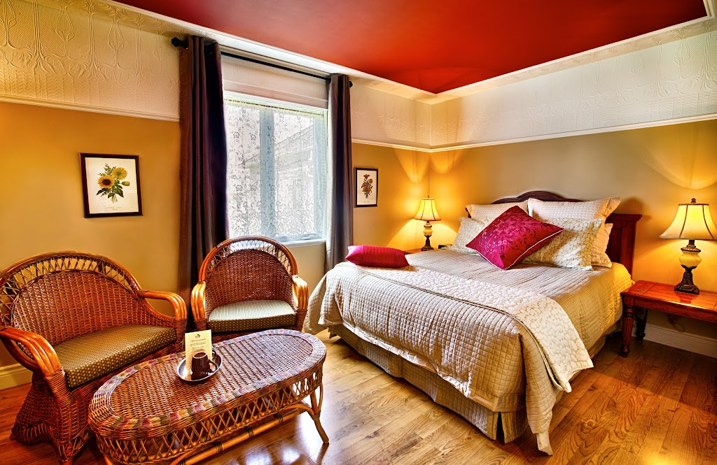 Auberge La Muse | 39 Rue St Jean Baptiste, Baie-Saint-Paul, QC G3Z 1M3, Canada | Phone: (418) 435-6839