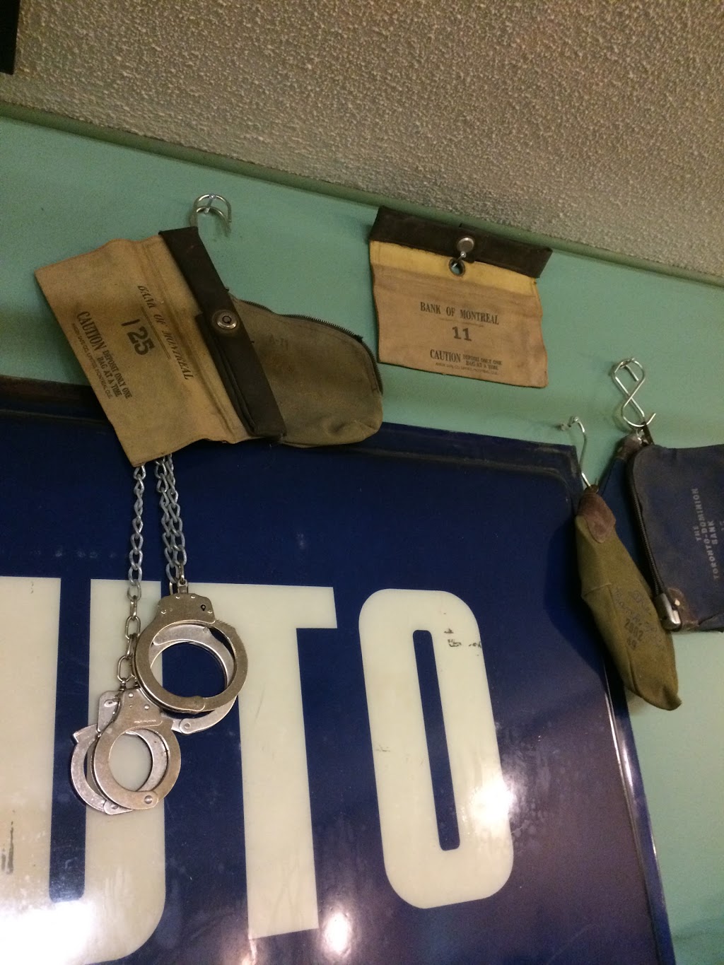 Nairn Pickers | 11080 Petty St, Ailsa Craig, ON N0M 1A0, Canada | Phone: (519) 200-9537