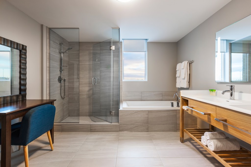 Impéria Hôtel & Suites Boucherville | 1550 Boulevard de Montarville, Boucherville, QC J4B 5Y3, Canada | Phone: (450) 857-3336