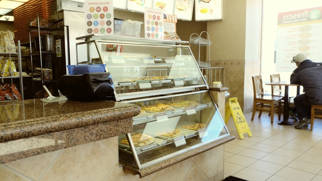 Pizza Pizza | 673 Somerset St W, Ottawa, ON K1R 6P3, Canada | Phone: (613) 737-1111