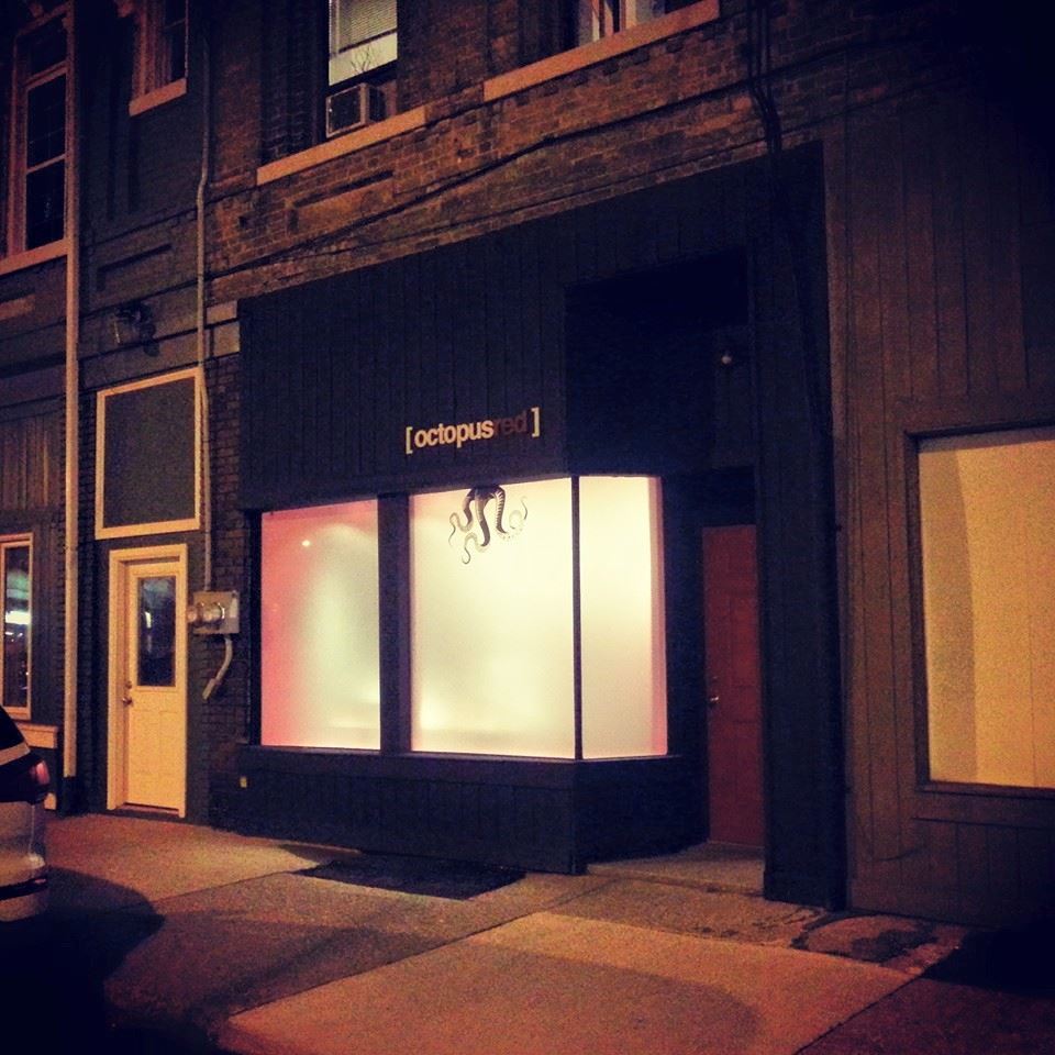Octopus Red | 4 Harvard Ave, Brantford, ON N3R 2Z6, Canada | Phone: (519) 209-4189