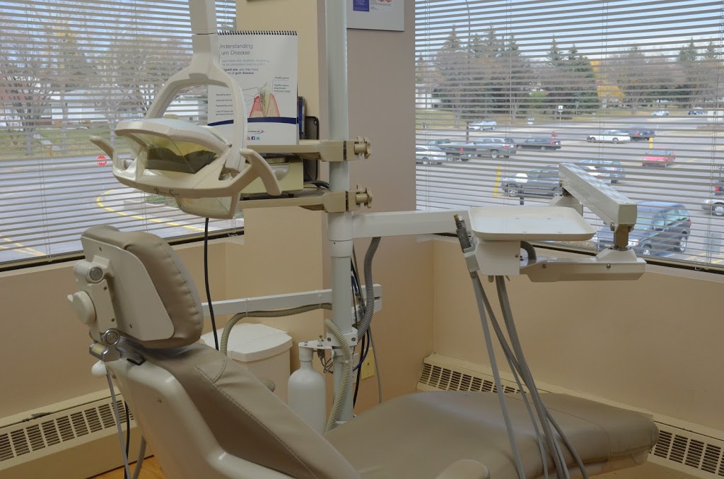 Maxwell Dental | 4935 40 Ave NW #234, Calgary, AB T3A 2N1, Canada | Phone: (403) 286-2622