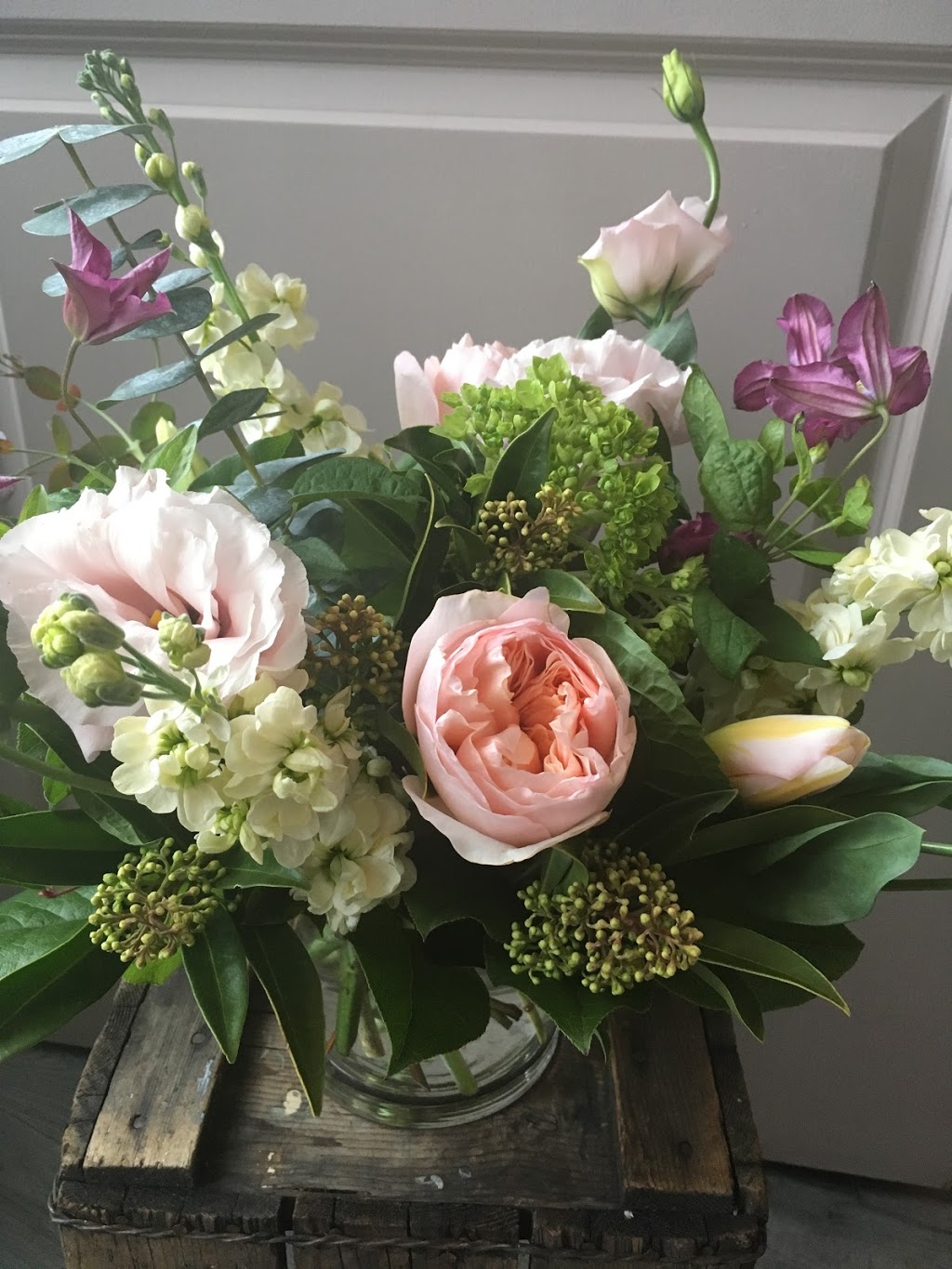 Flowers & Company | 1446 Johnston Rd, White Rock, BC V4B 3Z5, Canada | Phone: (604) 531-0015