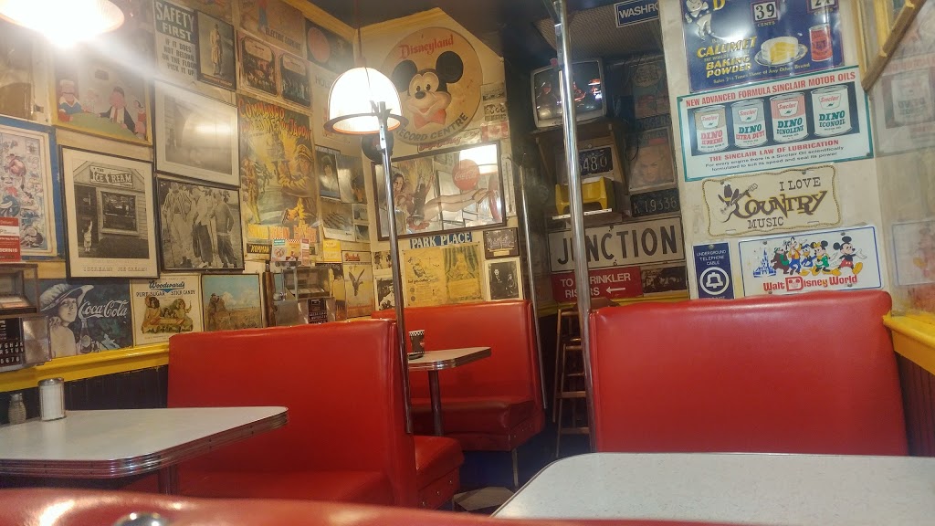 Wimpys Diner | 3555 St Clair Ave E, Scarborough, ON M1K 1L6, Canada | Phone: (416) 261-9584